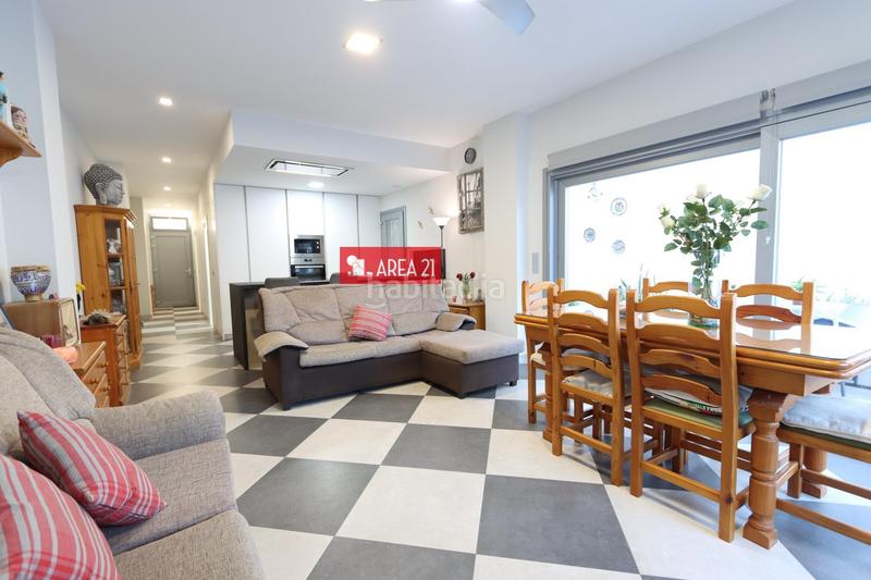 Foto b68e987f-3499-4938-8981-e1b4222e5093. Maison avec parking dans Núcleo Urbano Pobla de Vallbona (la)