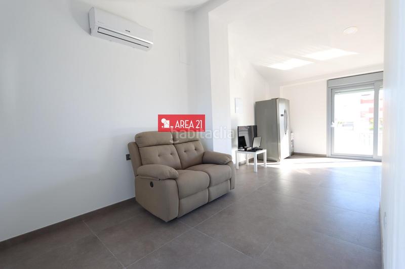 Foto bb8d106d-4a9f-4207-8a44-bb74c27f02cf. Maison avec parking dans Núcleo Urbano Pobla de Vallbona (la)