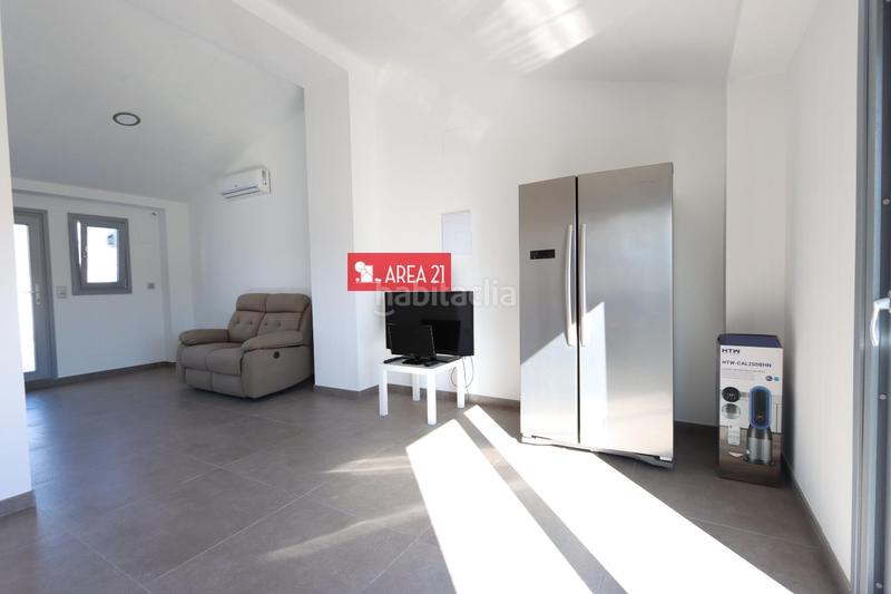 Foto d4bc7a95-3dbf-49b6-9ccc-17a4f20e9784. Maison avec parking dans Núcleo Urbano Pobla de Vallbona (la)