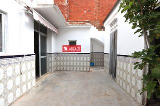 Casa a Núcleo Urbano