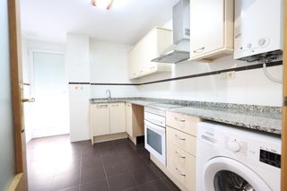Appartement à Núcleo Urbano. Piso de tres dormitorios en la pobla de vallbona