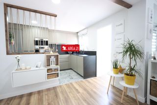 Flat in Núcleo Urbano. Piso con encanto en la pobla de vallbona
