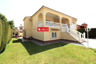 Xalet a La Conarda. Chalet en venta maravisala pobla de vallbona