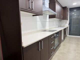 Location Appartement à Núcleo Urbano. Piso de tres dormitorios en la pobla de vallbona