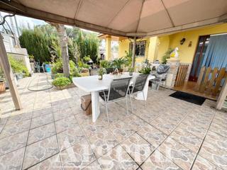 Maison à Palau-solità i Plegamans. Exclusivo chalet unifamiliar en planta