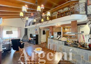 Maison à Palau-solità i Plegamans. Casa perfecta para dos familias en palausolità i plegamans