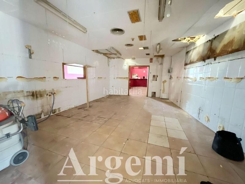 Foto 85e679d8-0b1d-4e81-927f-2e4879019197. Alquiler nave industrial  en venta o alquiler 465m con gran potencial en Castellar del Vallès