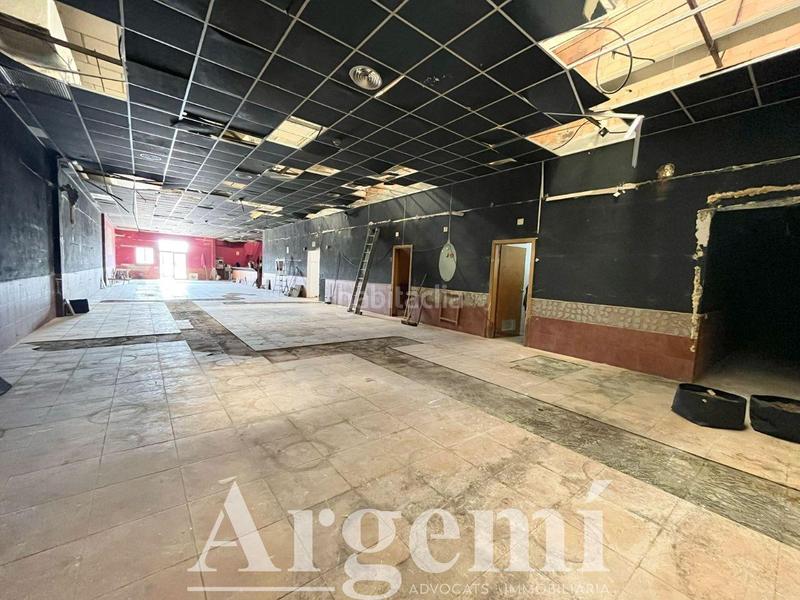 Foto dd6cd445-8f67-47b7-8760-c7f1e3e88066. Alquiler nave industrial  en venta o alquiler 465m con gran potencial en Castellar del Vallès