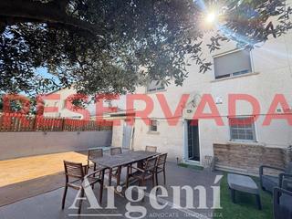 Casa a schiera in Palau-solità i Plegamans. En exclusiva! casa adosada en pleno centro de palausolità i pleg