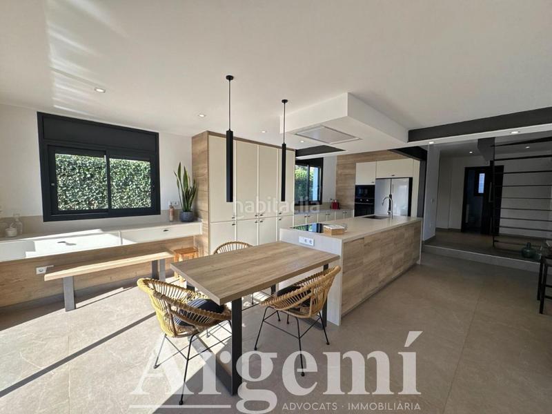 Foto 7a79e27d-1404-4271-9a47-c5ce53b2890b. Apartamento precioso chalet reformdo en palausolità i plegamans en Palau-solità i Plegamans