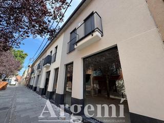 Lloguer Local Comercial a Palau-solità i Plegamans. Alquiler local en el centro de palausolità i plegamans