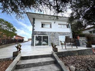 Casa a Lliçà d´Amunt. Casa unifamiliar en venta en lliçà damunt