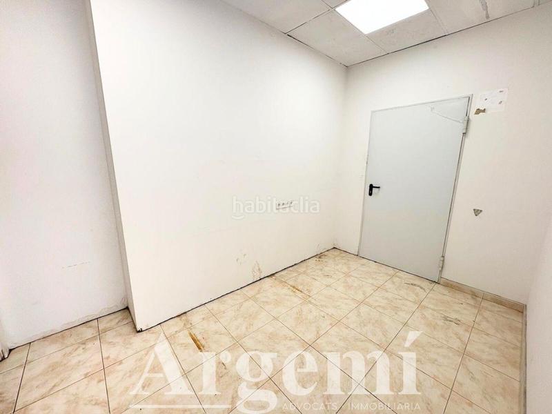 Foto d363d466-a89e-4f8b-8779-aeea6eaf5b7e. Rent business premise in Palau-solità i Plegamans