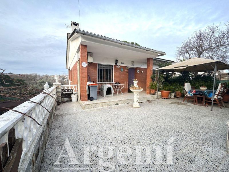 Foto abe73b9e-e096-4707-886a-8ba939b924a9. Casa amb aparcament piscina a Lliçà d´Amunt