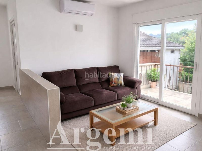 Foto 517169ad-bc72-4187-b849-2b988de53721. Casa amb calefacció aparcament piscina a Lliçà d´Amunt