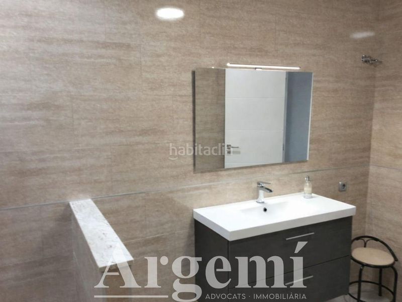 Foto c011be97-e1b0-45ee-9bed-b342a9de974c. Casa amb calefacció aparcament piscina a Lliçà d´Amunt