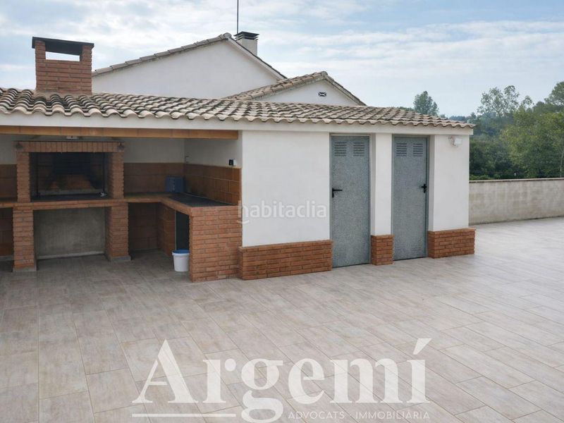Foto e2c1c8ea-e49e-4a0e-aa5f-c0df9dd6296e. Casa amb calefacció aparcament piscina a Lliçà d´Amunt