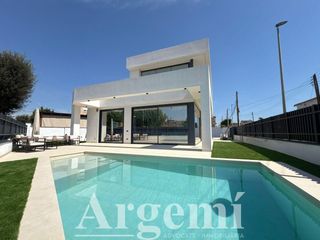 Xalet a Santa Perpètua de Mogoda. Venda casa unifamiliar en santa perpetua de mogoda