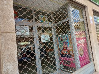 Local Comercial en Calle de san patricio. Local comercial de 690 metros en los dolores