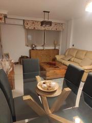 Location Appartement à Polígono Santa Ana. Alquiler de piso amplio, luminoso y completamente equipado