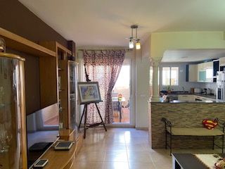 Piso en Los Dolores. Vivienda en los dolores amplia, luminosa y lista para entrar a v