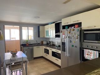Piso en Los Dolores. Vivienda en los dolores amplia, luminosa y lista para entrar a v