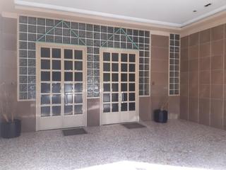 Lloguer Local Comercial a L´Illa Perduda. Santos justo y pastor