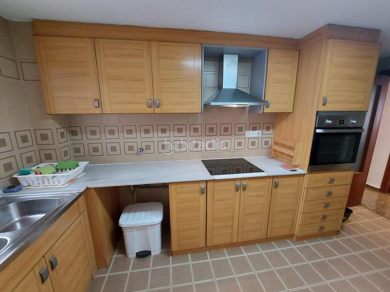 Foto f8d69374-b3ea-4681-8913-b9708e81571d. Alquiler piso zona obispo amigó abastos en Arrancapins Valencia