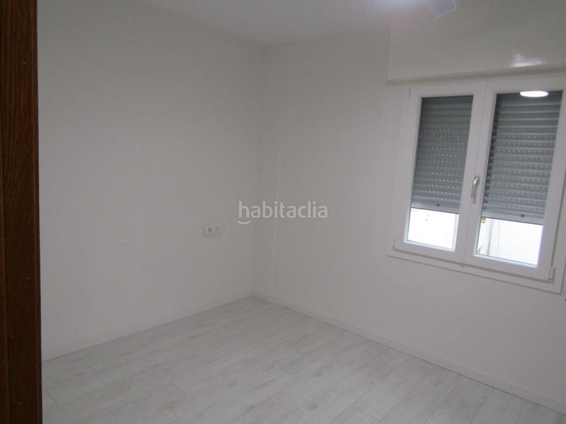 Foto b23a603f-d354-4b7e-8419-98b4add2d0c8. Alquiler piso maestro sosa en Arrancapins Valencia