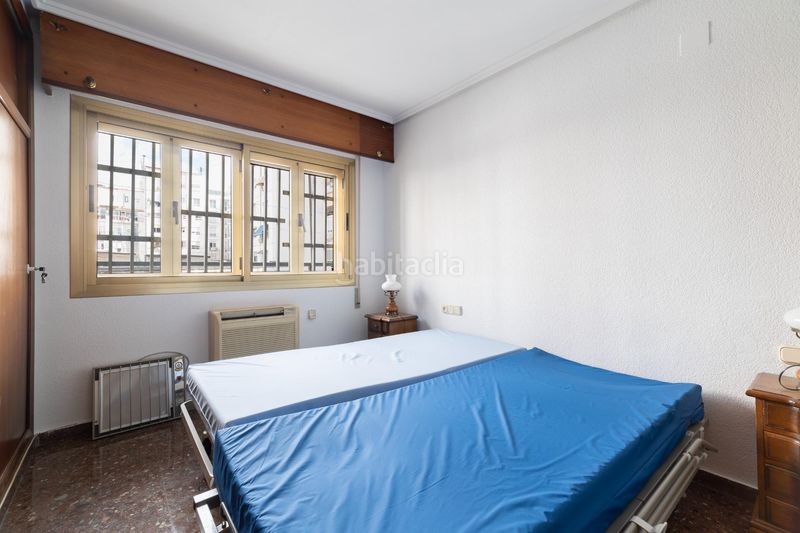 Foto a0ac6a9f-07b5-4a86-b6e5-4a9e15d37001. Pis amb aparcament a Russafa Valencia