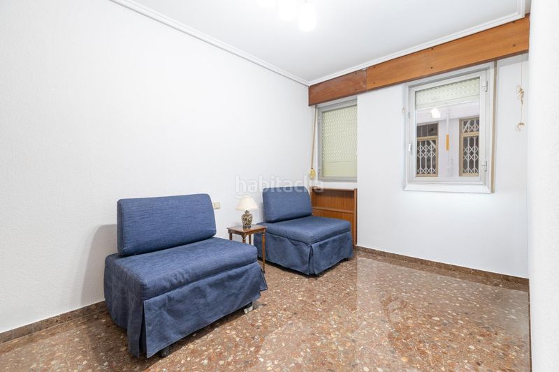 Foto ad24d771-fc8b-47e0-845e-92f45d5c21f0. Pis amb aparcament a Russafa Valencia