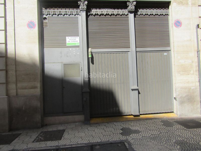 Foto e6903a9e-3aa4-481a-871f-e121b9bbed07. Aparcament cotxe a Sant Francesc Valencia