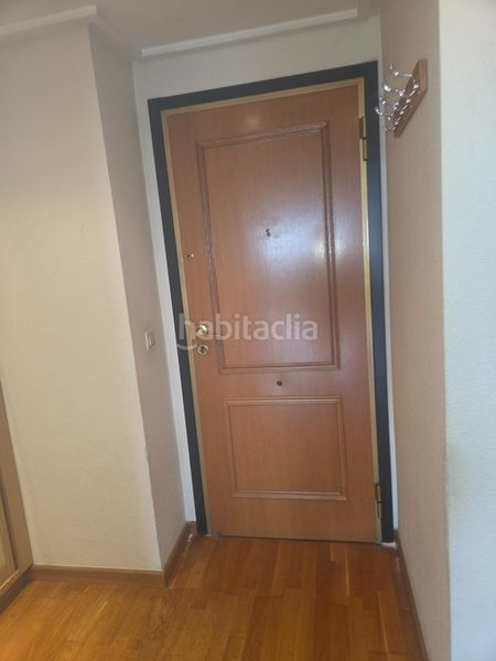 Foto 0c30386d-7f4c-4f68-9553-d9888ebe8f31. Alquiler piso rafael lapesa melgar edificio valturia en Valencia