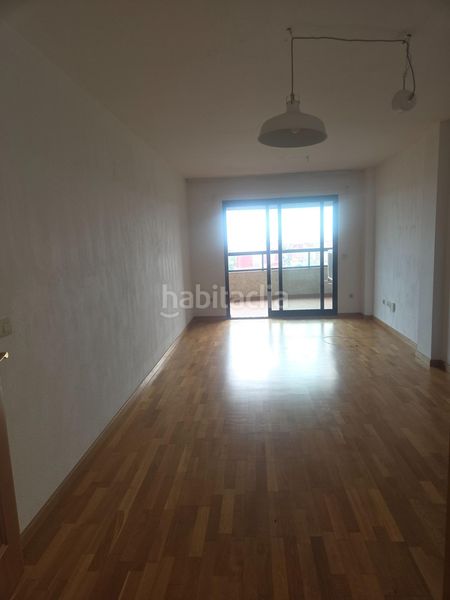 Foto 12645630-9cde-4558-bf18-ecd042f70505. Alquiler piso rafael lapesa melgar edificio valturia en Valencia