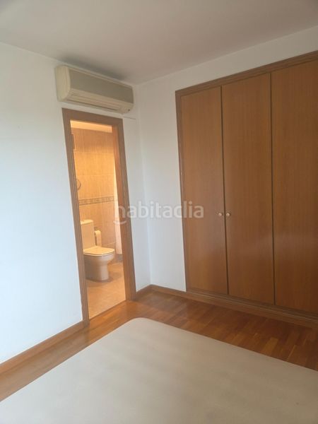 Foto 8f7ceb21-7deb-475d-a7bd-53bb3d3d5e00. Alquiler piso rafael lapesa melgar edificio valturia en Valencia