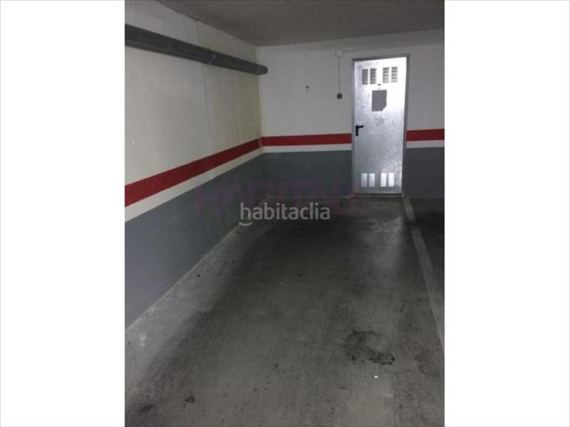 Foto a411dabf-f1e7-4a08-996b-e183f98dc4c8. Aparcament cotxe a Riba - roja de Túria