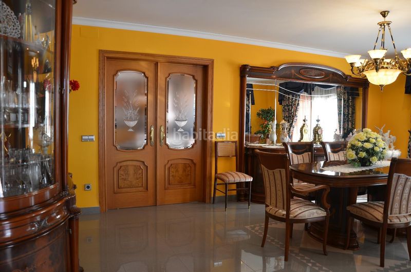 Foto 3d84cb55-865f-4402-98ce-d732f7e232f8. Casa amb piscina a Riba - roja de Túria