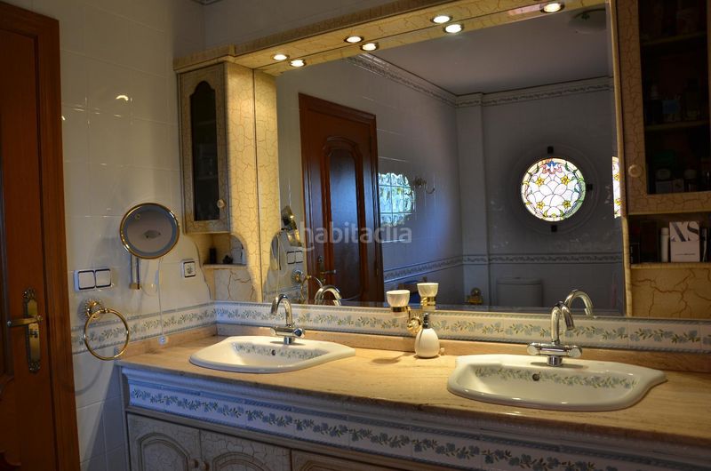 Foto 5f703f67-fe95-4458-9b54-6202361bffa9. Casa amb piscina a Riba - roja de Túria