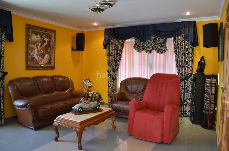 Foto 7db0268c-2010-465a-ac02-acd4fadd0d3c. Casa amb piscina a Riba - roja de Túria