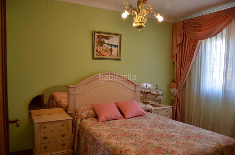 Foto 949f894e-f0f7-4adf-b53e-659e26b0e3ed. Casa amb piscina a Riba - roja de Túria