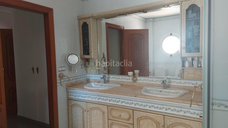 Foto cd34f878-d49c-42c9-b801-5809ef818299. Casa amb piscina a Riba - roja de Túria