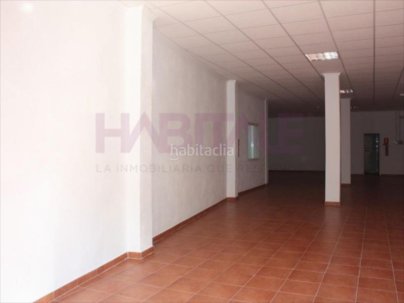 Foto 21abfe70-31a8-42e8-893b-40ea5842c8e6. Local comercial a Riba - roja de Túria