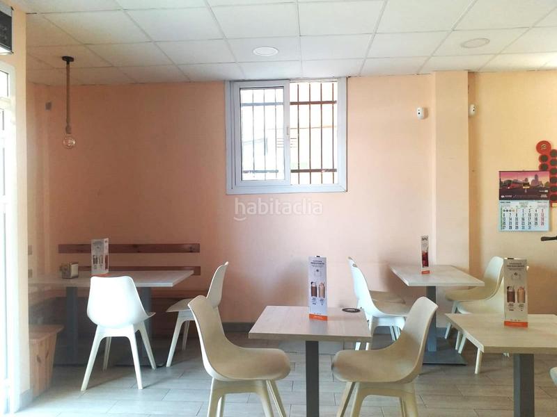 Foto 90302f30-85cf-4454-8b4a-61d77ac18135. Alquiler local comercial traspaso de bar cafetería en funcionamiento con licencia de actividad.se encuentra en una de las mejores zonas de ribaroja.dispone en Riba - roja de Túria