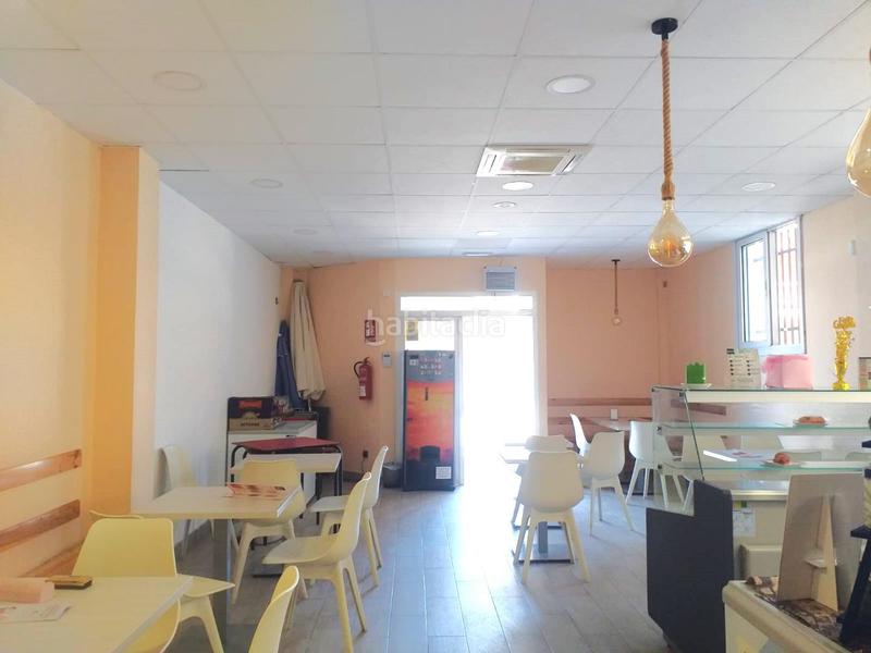 Foto 9e1d1120-2ddd-48fc-b7a7-bd54f8d1ea53. Alquiler local comercial traspaso de bar cafetería en funcionamiento con licencia de actividad.se encuentra en una de las mejores zonas de ribaroja.dispone en Riba - roja de Túria