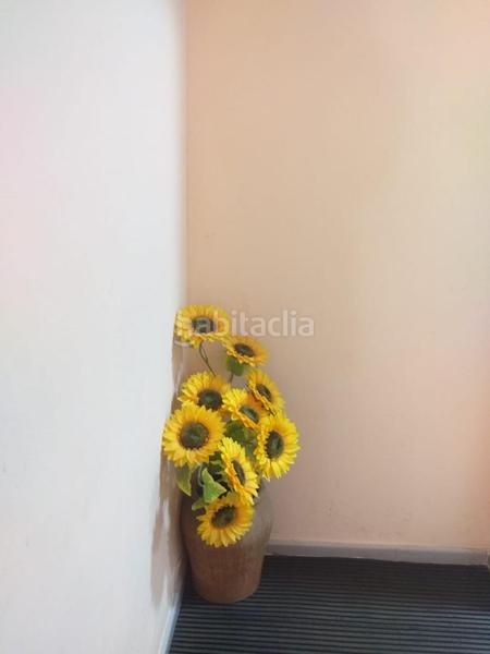 Foto c5a33354-5b02-4339-8881-7cb73411190e. Alquiler local comercial traspaso de bar cafetería en funcionamiento con licencia de actividad.se encuentra en una de las mejores zonas de ribaroja.dispone en Riba - roja de Túria
