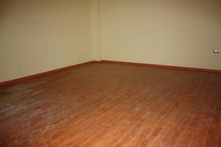 Local Comercial a Vilamarxant. Se alquila local esquinero en vilamarchante 1440 m2, en venta 70