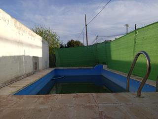 Casa a Vilamarxant. Se vende casa de campo cerca del pueblo de ribaroja.dispone de 2
