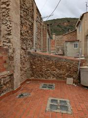 Casa a Bugarra. Se vende casa de pueblo en bugarra con tejado reparado.la vivien