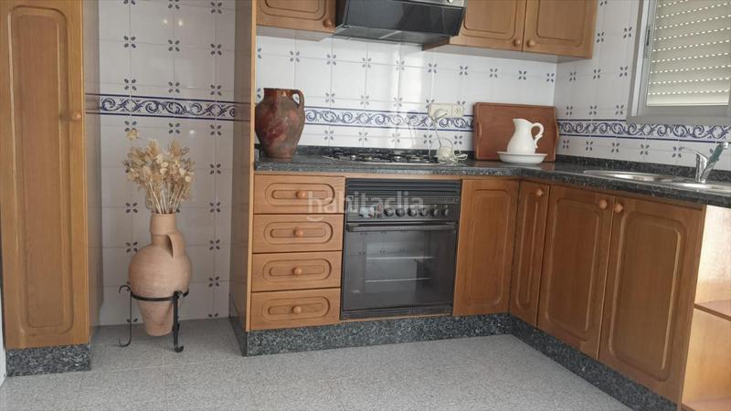 Foto 068fd08a-6b2f-44cd-a722-a84311f03ac3. Casa aparellada a Riba - roja de Túria