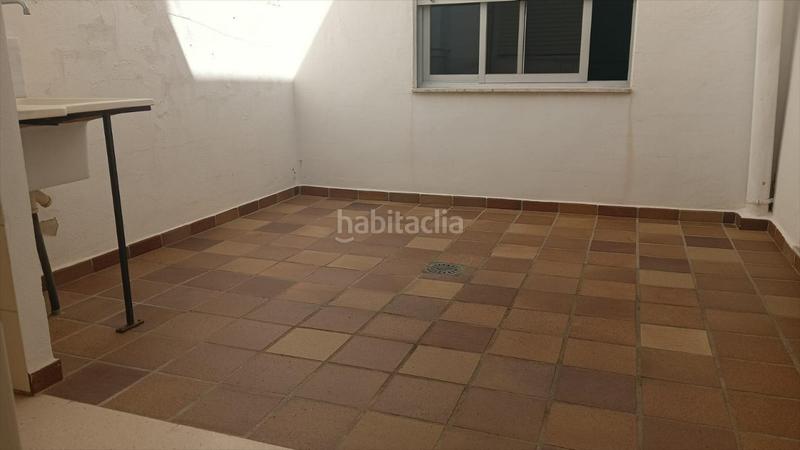 Foto ed12cb76-f244-4ad0-a149-85e9839d9fe9. Casa aparellada a Riba - roja de Túria